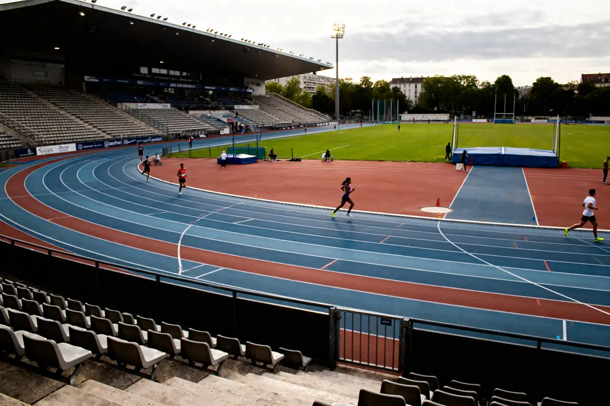 Stade Jean Guimier à Nanterre : horaires, accès et informations