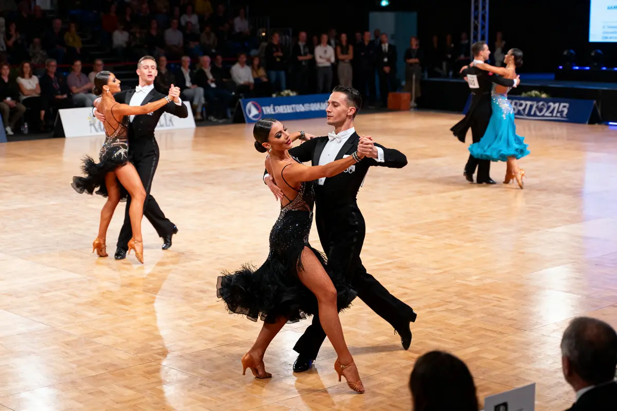 Danse sportive : Découvrez le guide ultime pour bouger !